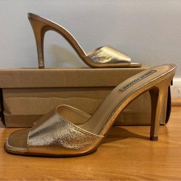 Steve Madden Shoes - Steve Madden Metallic Gold Heels